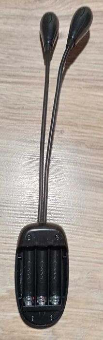 Podwójna lampka led z klipsem i regulacją oświetlenia