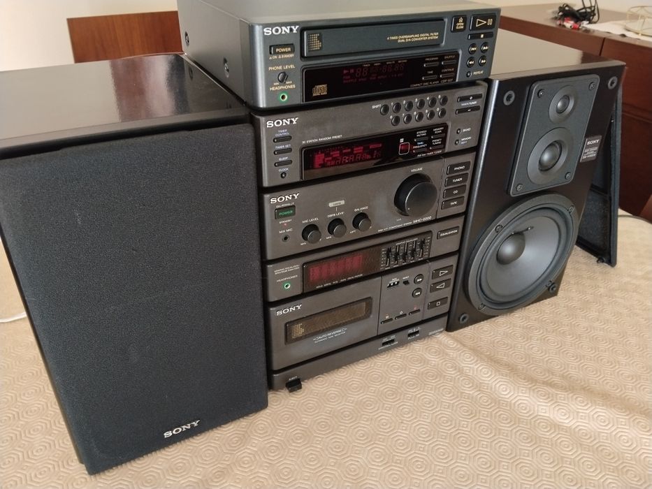 Mini HIFI Sony MHC 2200.