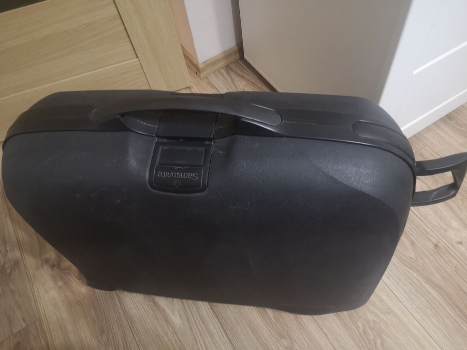 Walizka używana.