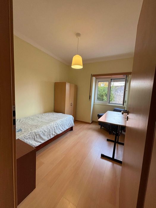 Arrenda-se quartos a estudantes em Coimbra - FEUC