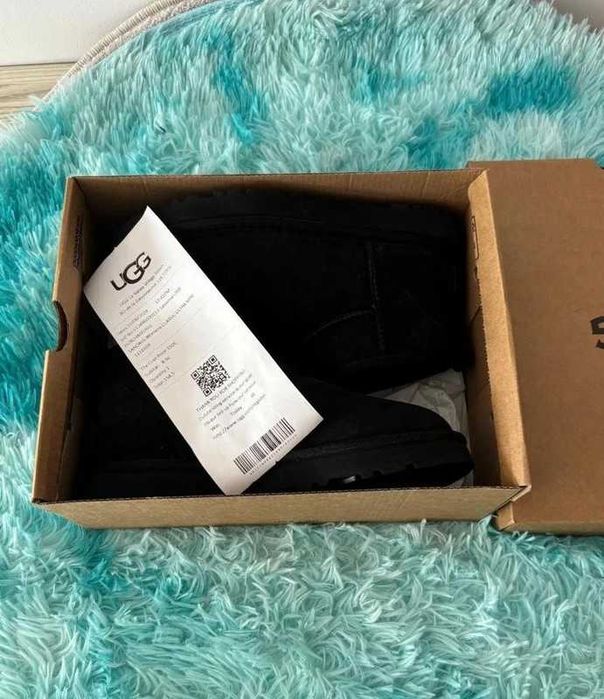 UGG Classic Ultra mini R.40