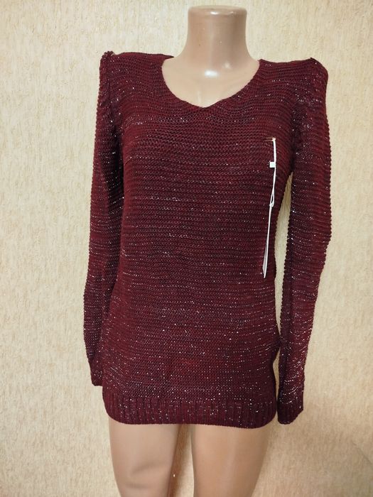 Продам свитер женский.