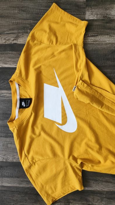 świetny t-shirt NIKE w idealnym stanie
