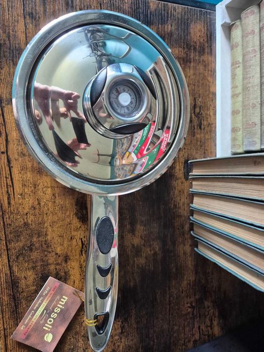 Rondelek stalowy z pokrywką