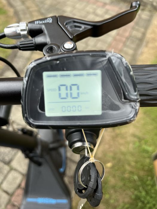 Hulajnoga elektryczna z siedzeniem