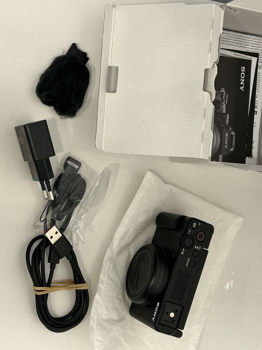 Camera Sony ZV-1M2