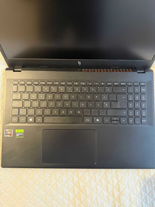 Portátil Gaming Acer Nitro V 15