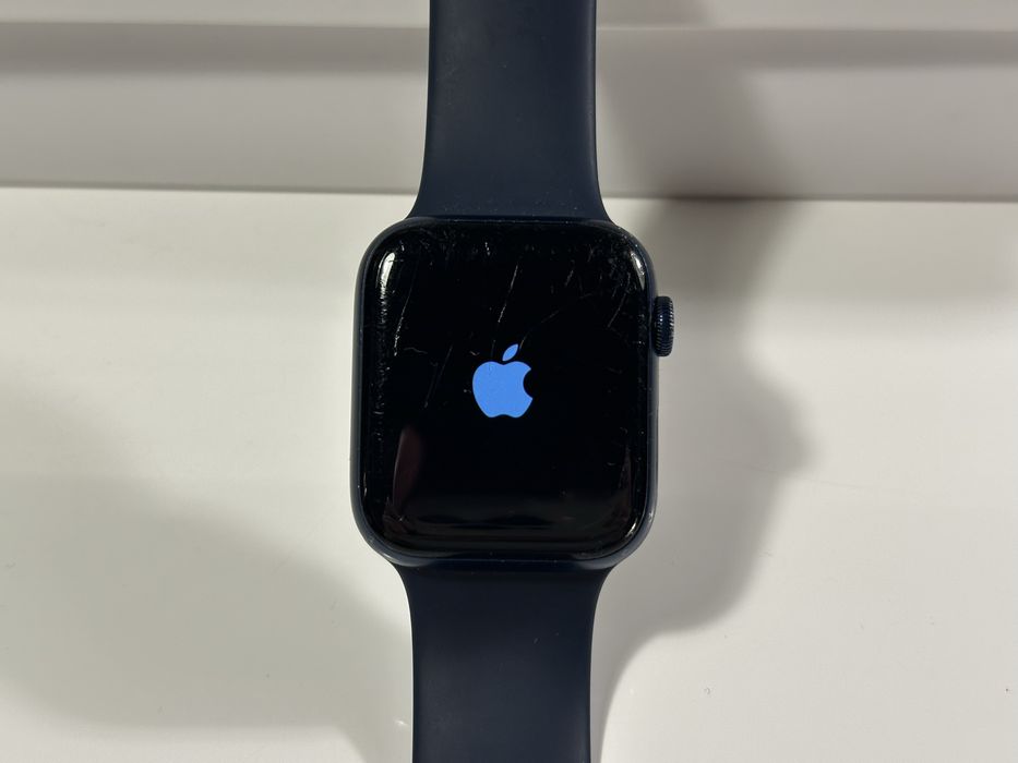 Apple Watch Series 6 44 mm GPS + Cellular – granatowy