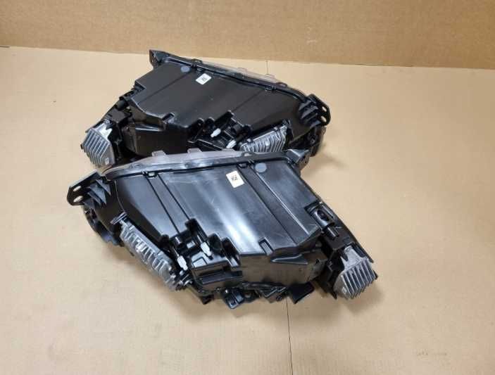 Volvo XC40 EX40 C40 Фари передні EU Mid Led Full Led Дорестайл