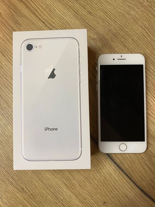 Smartfon iPhone 8