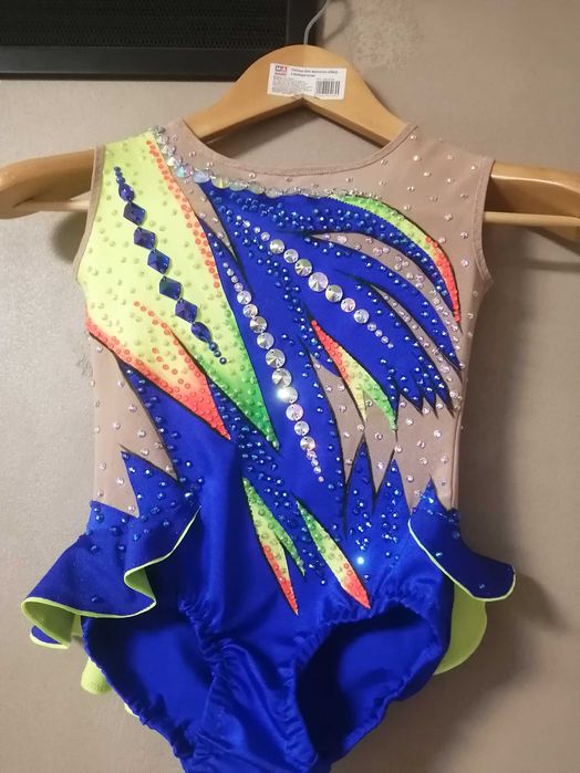 Декоратор купальников для художественной гимнастики поклейка страз