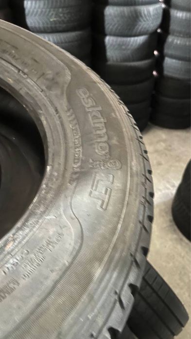 Пара зимової гуми 195/70/15c Sava