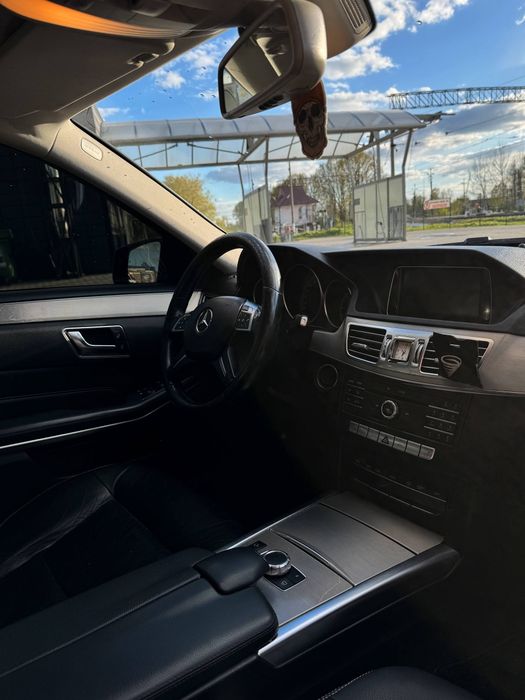 Mercedes-Benz E-Class 2015 VIN WDD2120061B271257 фото оголошення 12 з 19