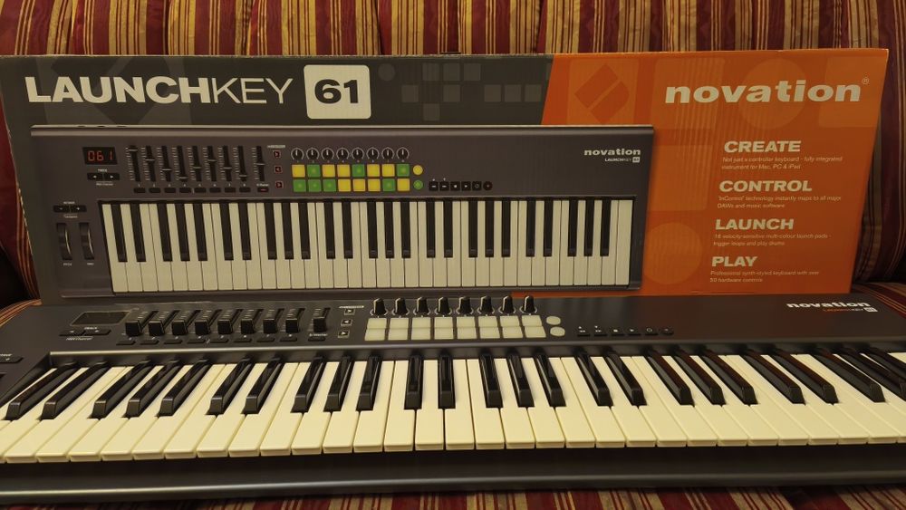 Teclado MIDI Novation Launchkey 61