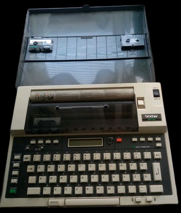 Продам печатальну машинку brother