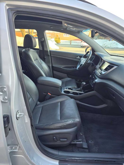 Hyundai Tucson Limited      2016