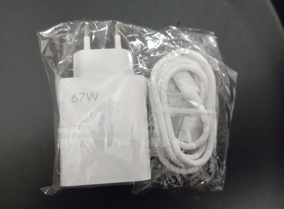 Зарядка для телефону