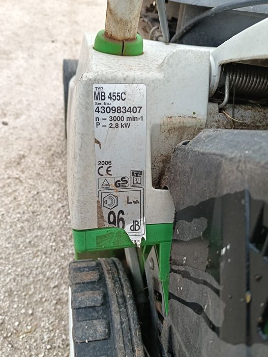 Máquina de cortar relva viking com tração