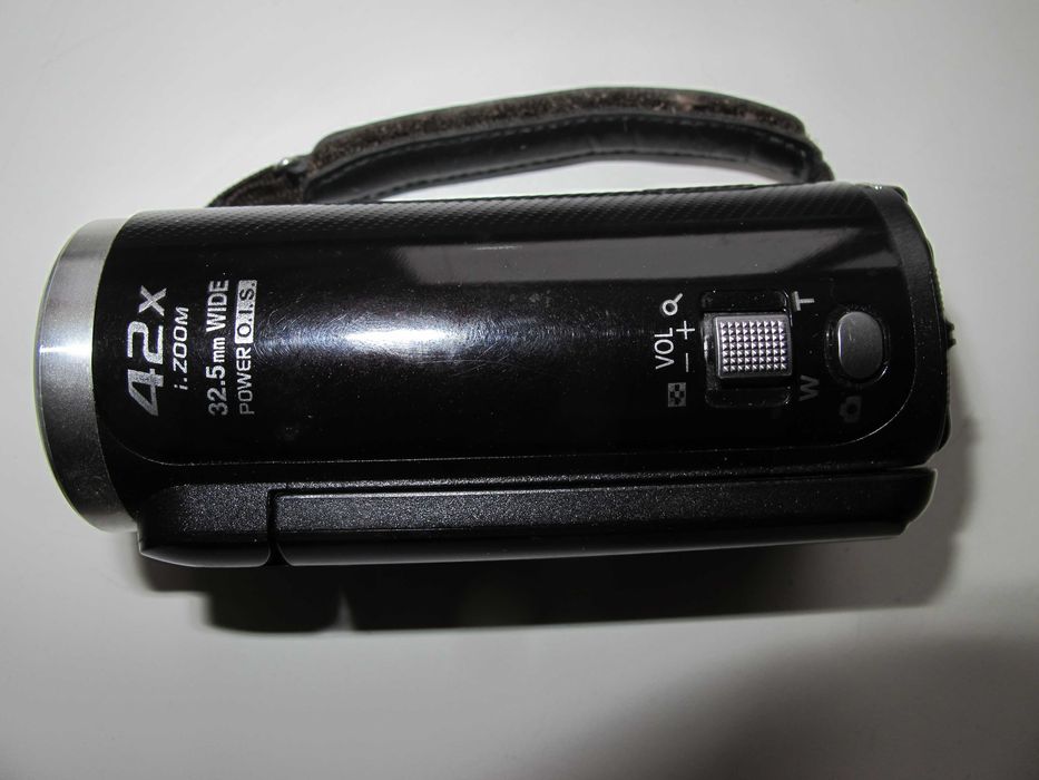 Panasonic V100, Full HD, 42 x opt zoom  стабілізатор