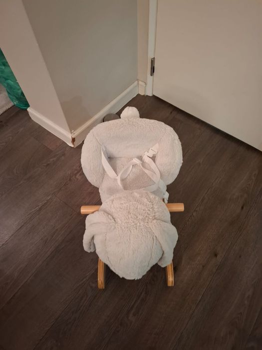 Baloiço Coelho peluche