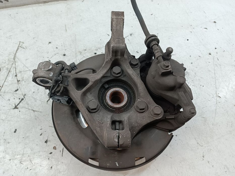 Manga de eixo frente esquerda - OPEL ASTRA J Caixa/Hatchback (P10) | 09 - 15