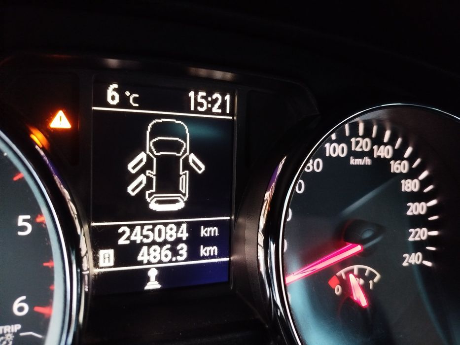 Нісан Кашкай +2 2010 рік 1.5 дизель