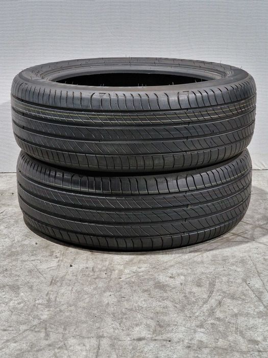 [Como Novos] 2 Pneus 205/55R19 MICHELIN (EV)