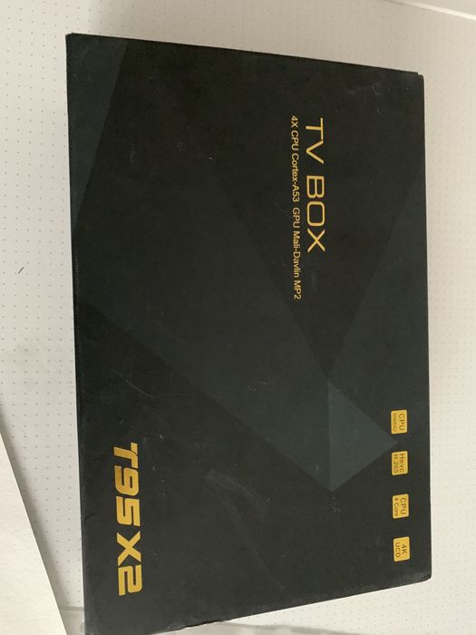 Смарт ТВ приставка T95X2 4/32 S905X2 Android Smart TV Box смарт бокс