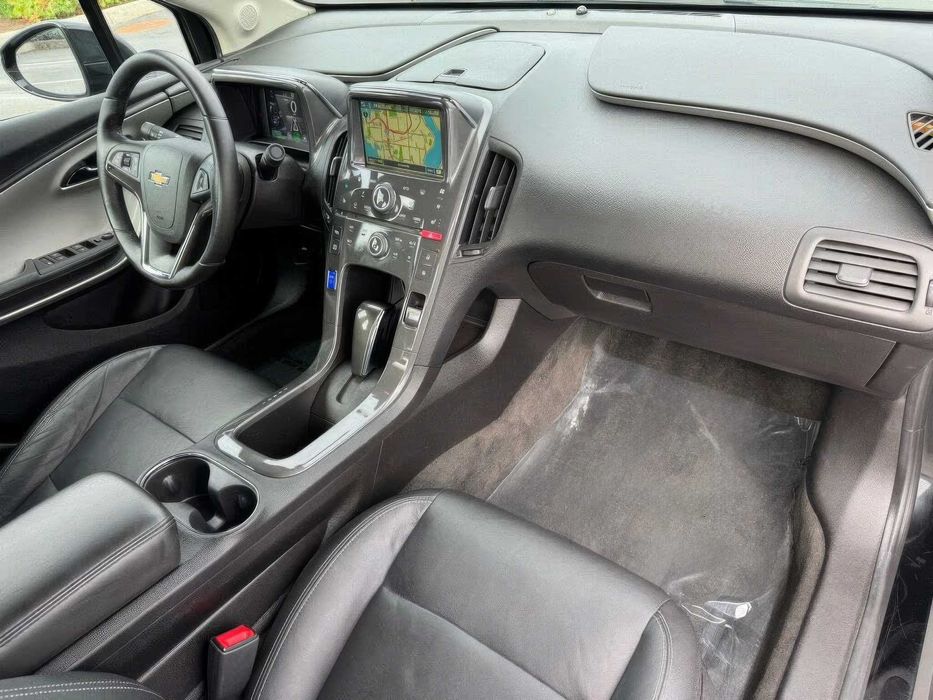 Chevrolet Volt Premium      2014