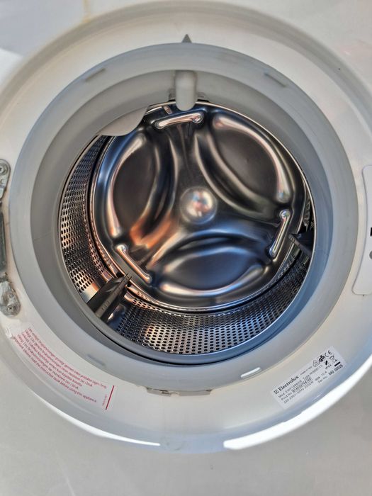 Пральна машина Electrolux