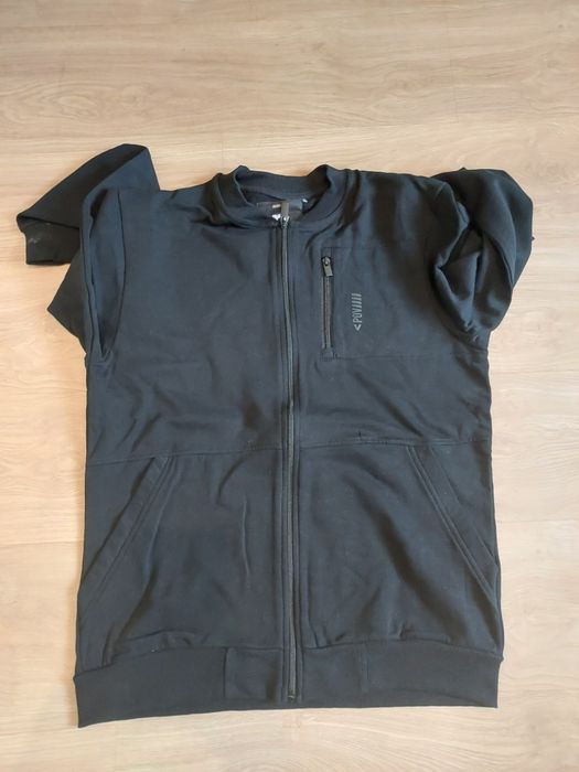 Czarna bluza 182 reporter Young