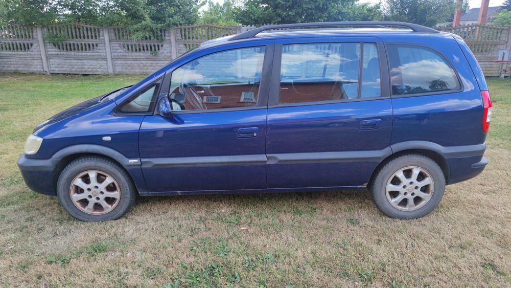 Opel Zafira 2.0 dti 2003r