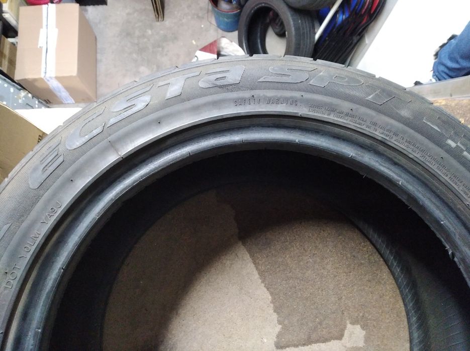 Vendo pecas para peugeot 504/505 Pneus ímpar