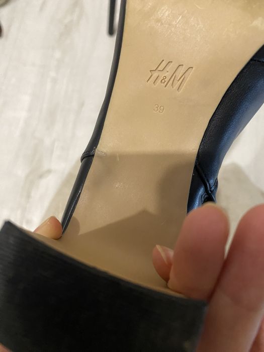 Ботильйони чоботи черевики на підборах з квадратним носиком