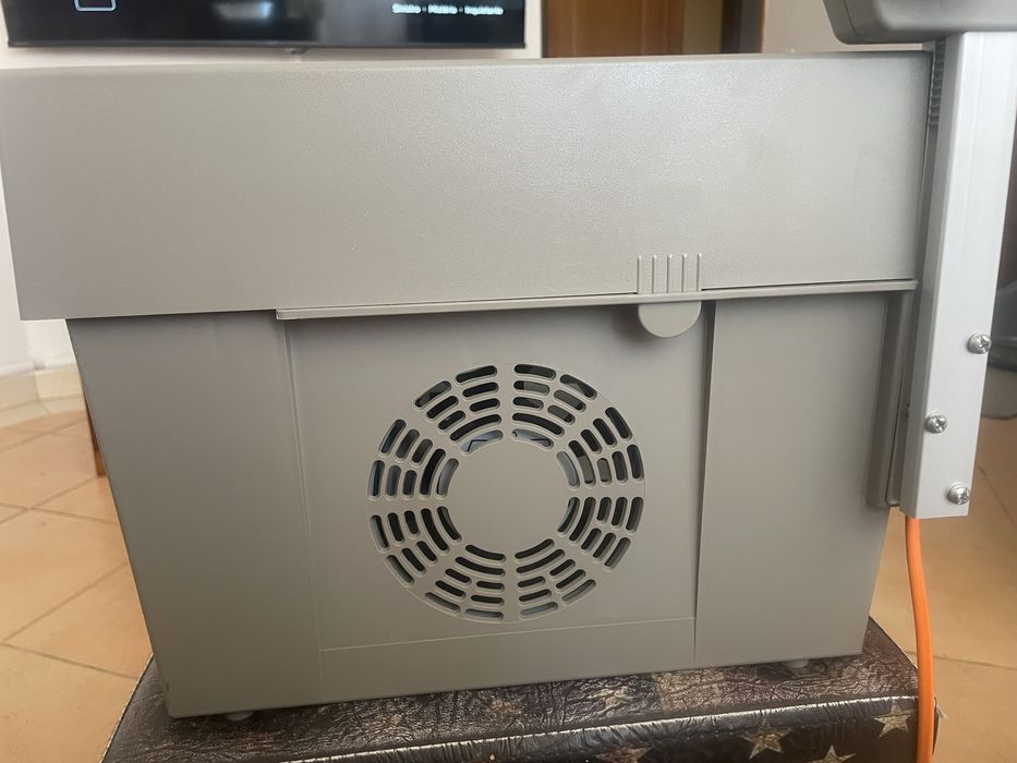 Retroprojetor Kindermann Eco 36 – A funcionar
