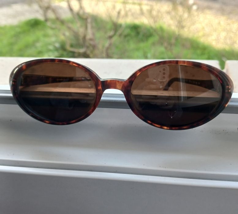 Óculos de sol da GUESS