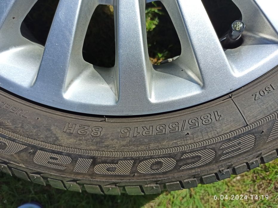 Koła alufelgi fiat 500 opony letnie 15