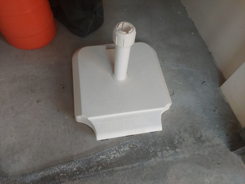 Base suporte para chapéu de sol