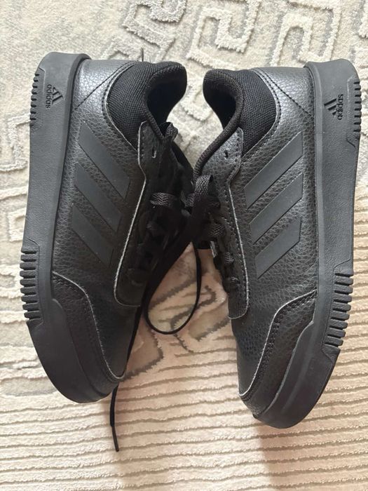 Кросівки дитячі adidass
