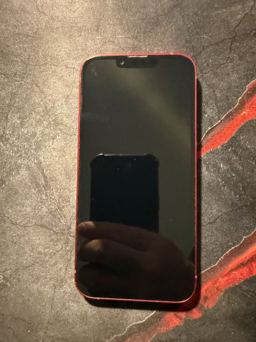 Iphone 13 czerwony