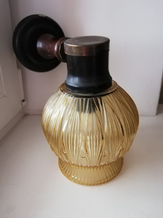 Настенный светильник