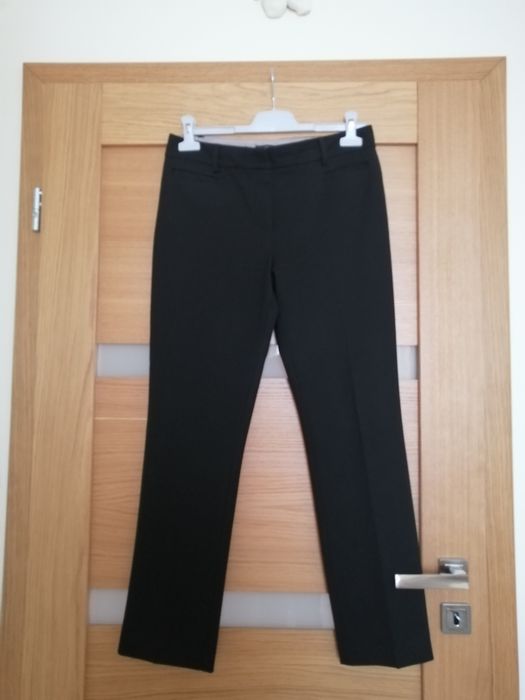 Eleganckie spodnie damskie w rozmiarze 38 M