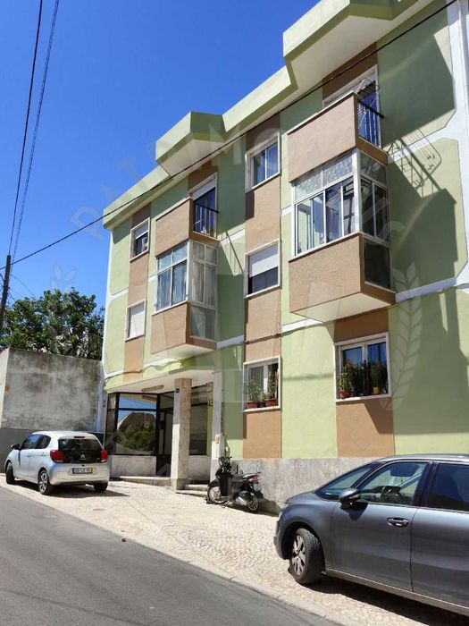 Apartamento T2 para venda em Sassoeiros, Carcavelos – Ler descrição