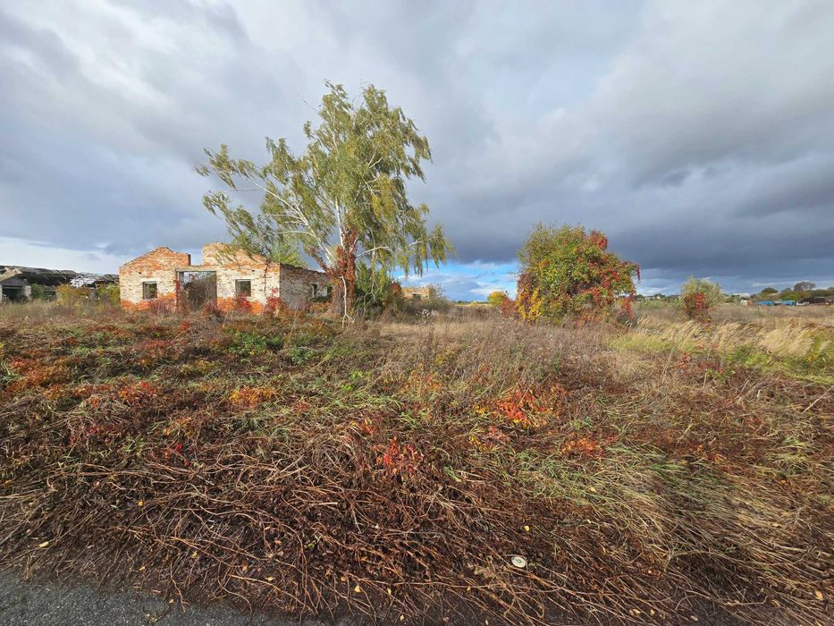 Продаж ділянки 0,83 Га під склади, виробництво та ін. с. Озера, 250КВА