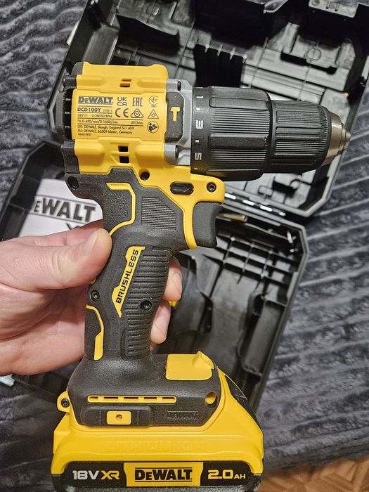 Шуруповерт акамуляторний DeWalt