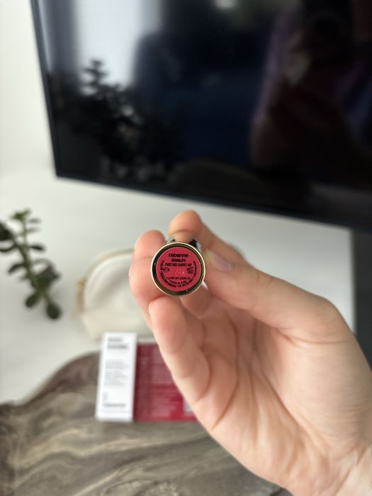 Paco Rabanne czerwona szminka + kosmetyczka