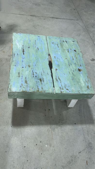 “So chic and rustic” Belissima mesa rustica pintada  â mao