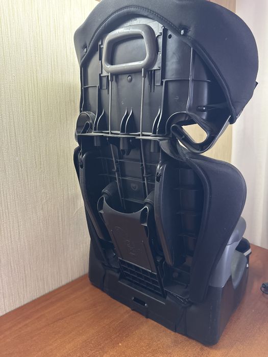 Продам автокресло - бустер