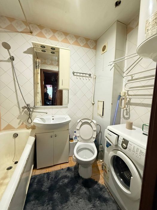 Оренда двох кімнатної квартири  ЖМ Комунар