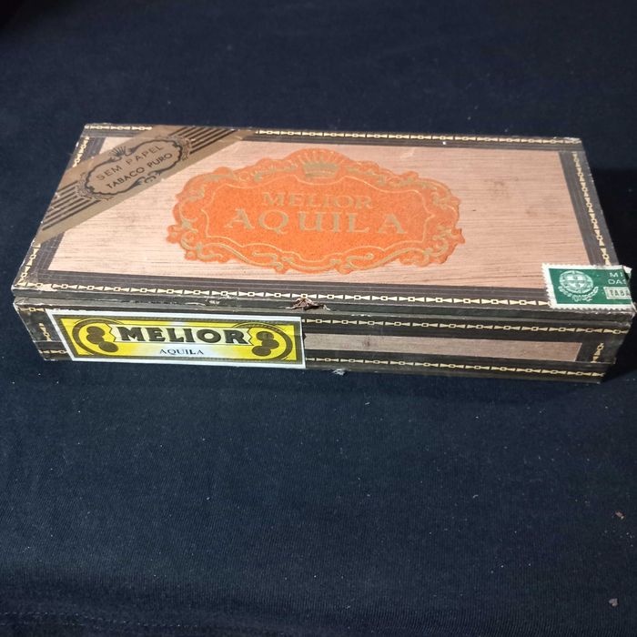 Antiga caixa de charutos